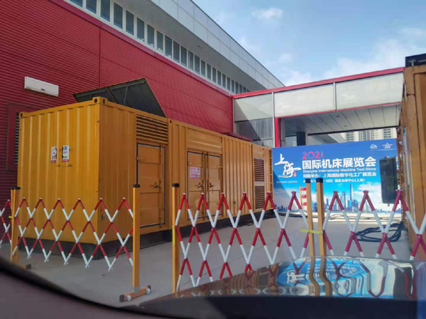 港南发电车出租-发电机无电压或电压太低怎么办？
