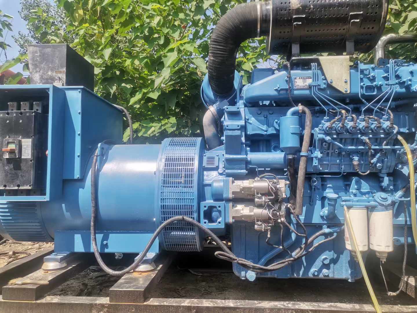 港南详细说明降低 800kW 柴油发电机输出电流波动的方法