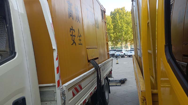 港南如何判断柴油发电机组和UPS电源的切换时间是否符合要求？