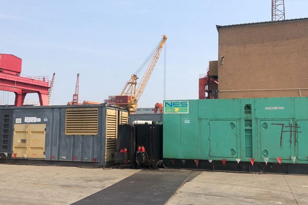 港南发电机出租空气滤清器的清洁频率是多少？